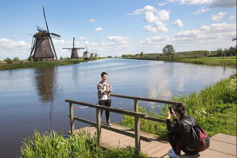 Brussels: Holland Keukenhof & Kinderdijk Guided Day Tour - Exploring the Dutch Heritage at Kinderdijk