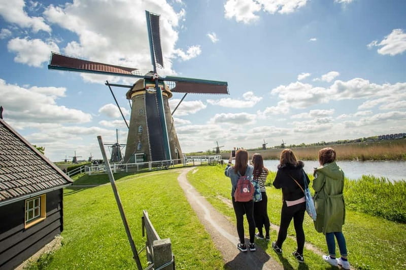 Brussels: Holland Keukenhof & Kinderdijk Guided Day Tour - Practical Details and Logistics