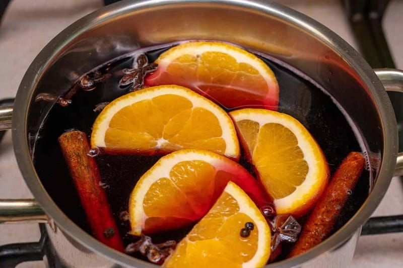 Bucharest: Christmas Market and Traditions Guided Tour - Discovering Bucharest’s Christmas Spirit