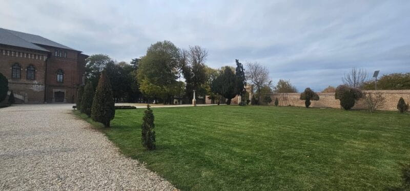 Bucharest City Tour 3 Hours, photo stops and visits - Exploring Bucharest in 3 Hours: What You’ll See and Experience