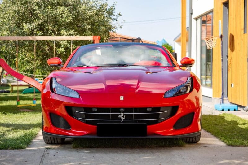 Bucharest: Ferrari Driving Experience - SHORT 10min - Entering the World of Bucharest’s Supercars