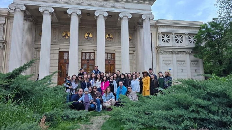 Bucharest: Guided 3-hour architectural city center tour - Key Points / Takeaways