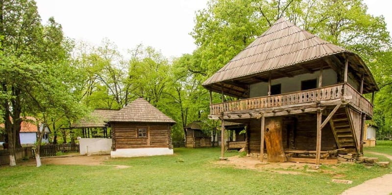 Bucharest: Guided Bus Tour of the Old Town and Iconic Places - Frequently Asked Questions