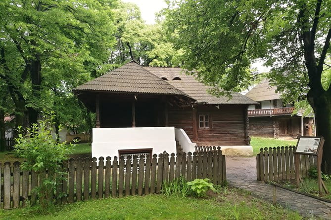 Bucharest Highlights Half-Day City Tour with Pickup - FAQ