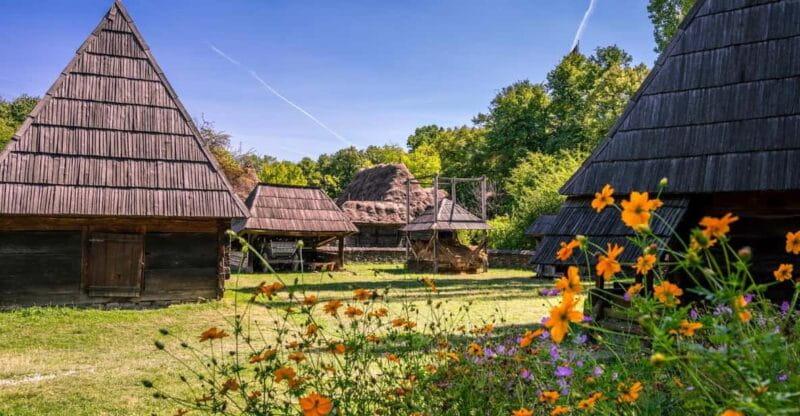 Bucharest: Insta-Perfect Walk with a Local - Price and Value