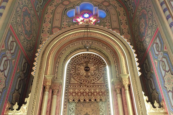 Bucharest Jewish Heritage | Private Walking Tour - About the Guide