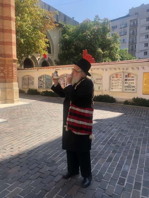 Bucharest: Jewish Heritage Private Walking Tour (group of 8) - Exploring Bucharest’s Jewish Heritage in Depth