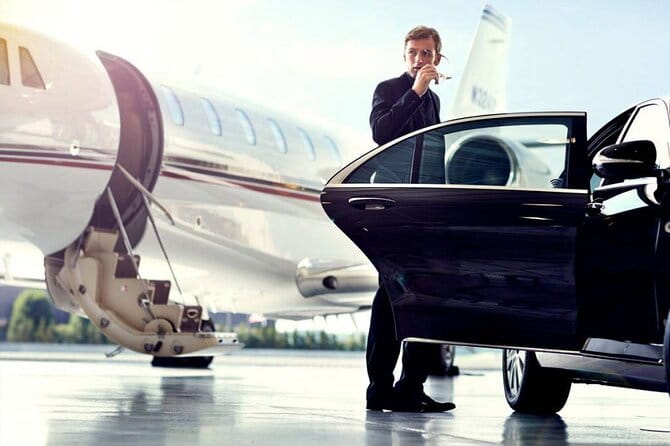 Bucharest Luxury Airport Transfer with Minivan and Business Cars - A Detailed Look at Bucharest’s Luxury Airport Transfer
