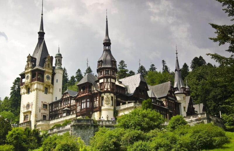 Bucharest: Peles Castle, Bran Castle & Braov Day Tour - Exploring Romania’s Fairy-Tale Castles and Medieval Streets