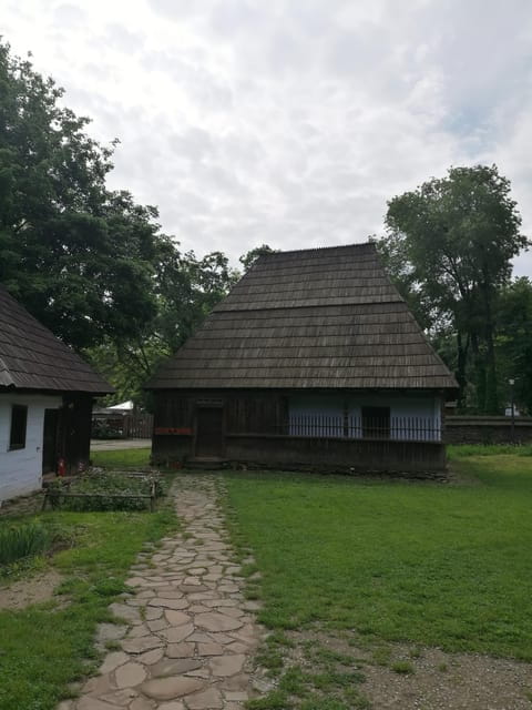 Bucharest Private City Tour with visits and Photo Stops - FAQ