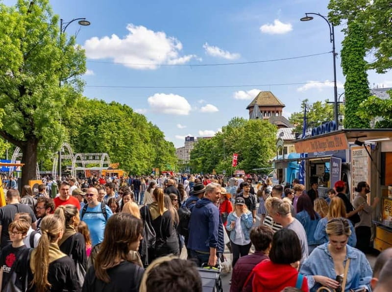 Bucharest: Street Food and Top Places Tour - Discovering Bucharest’s Hidden Side: A Deep Dive into the Street Food and Underground Tour