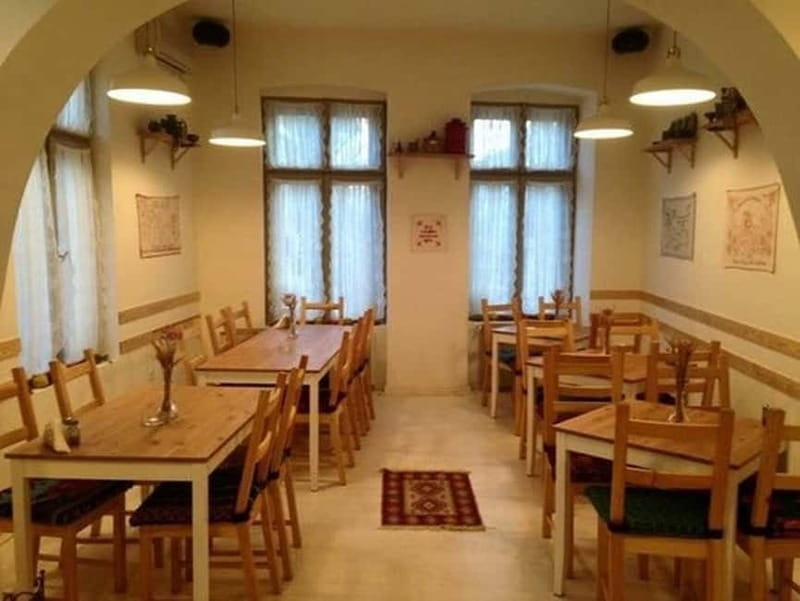 Bucharest: Traditional Romanian Lunch Experience - Food Quality and Authenticity