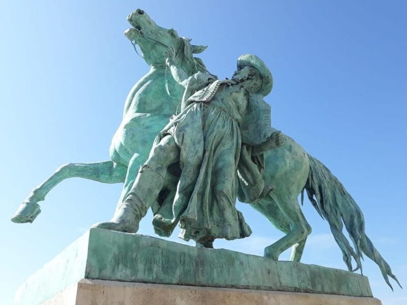 Budapest: Buda Castle Walking Tour & Folk Music Performance - Who This Tour Is Best For