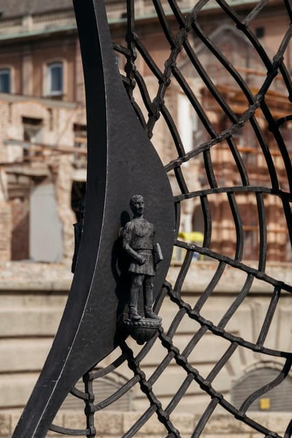 Budapest: Buda Castle Walking Tour & Folk Music Performance - FAQs