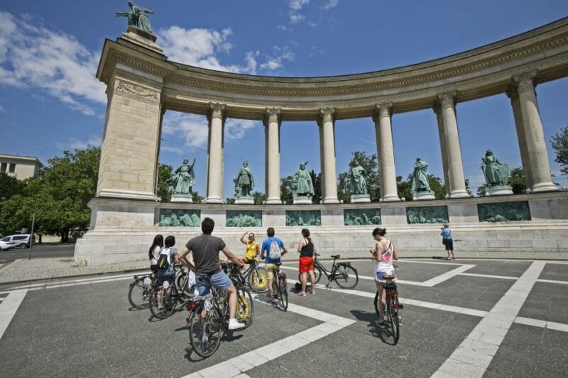 Budapest: City Bike Tour with Coffee Stop - FAQ