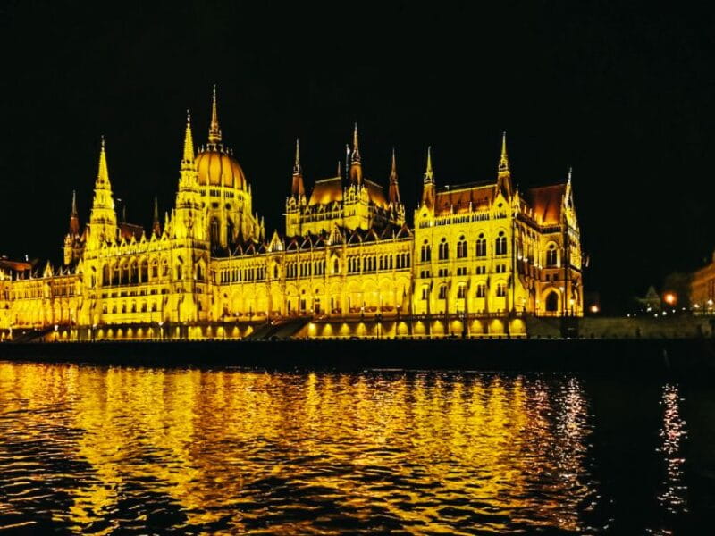 Budapest: City Highlights Cruise with Welcome Drink - Key Points / Takeaways