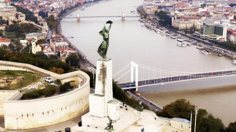 Budapest: City Highlights Walking Tour - Price and Logistics: Is It Worth It?