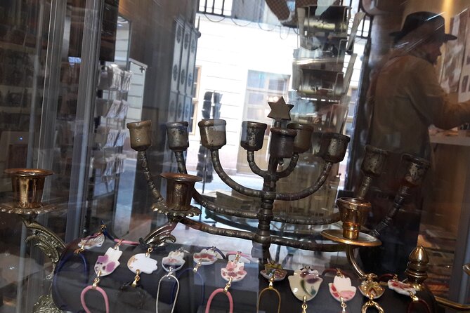 Budapest City Walk in Jewish Quarter - Connecting With the Local Community