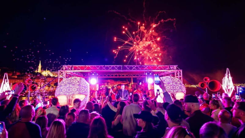 Budapest: Cruisin' Boat Party Tour with Electronic Music - FAQ