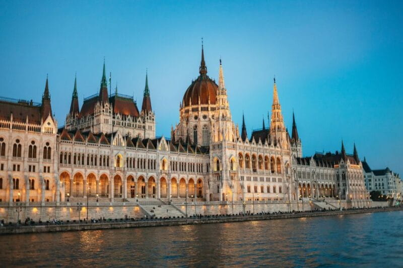Budapest: Danube Cruise with Hungarian Dinner and Live Music - Introduction: A Night on the Danube in Budapest