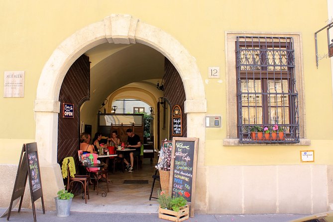 Budapest E-bike Tour - Meeting and Pickup