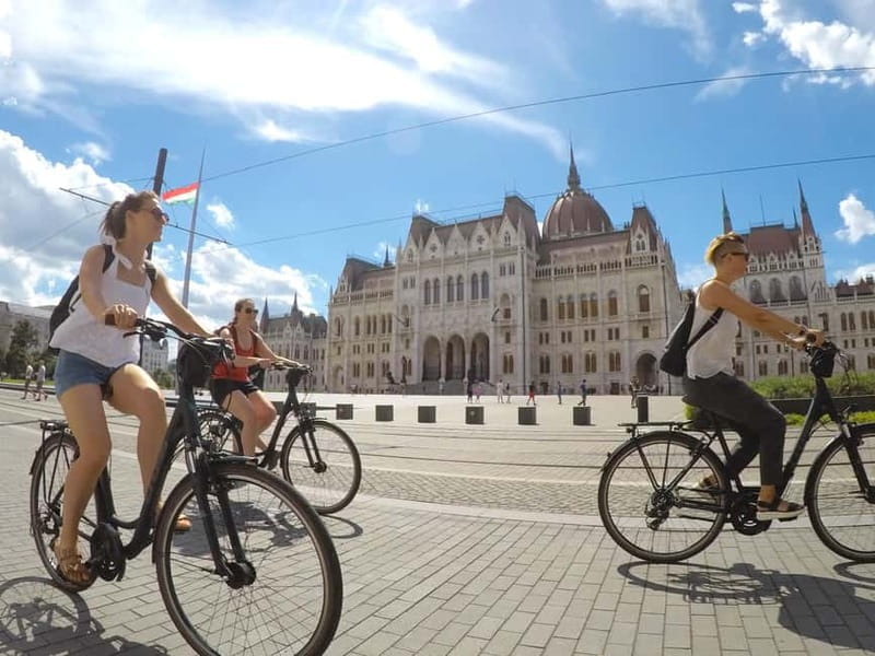 Budapest E-bike Tour - small groups - personal experience - Exploring Budapest on Two Wheels: A Detailed Look at the E-bike Tour