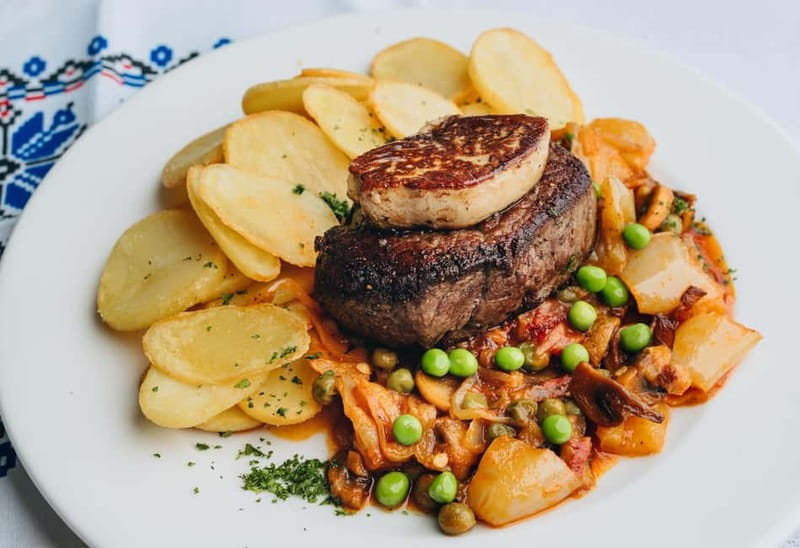 Budapest: Folklore Revue Dinner Show with Unlimited Drinks - Accessibility & Practical Tips