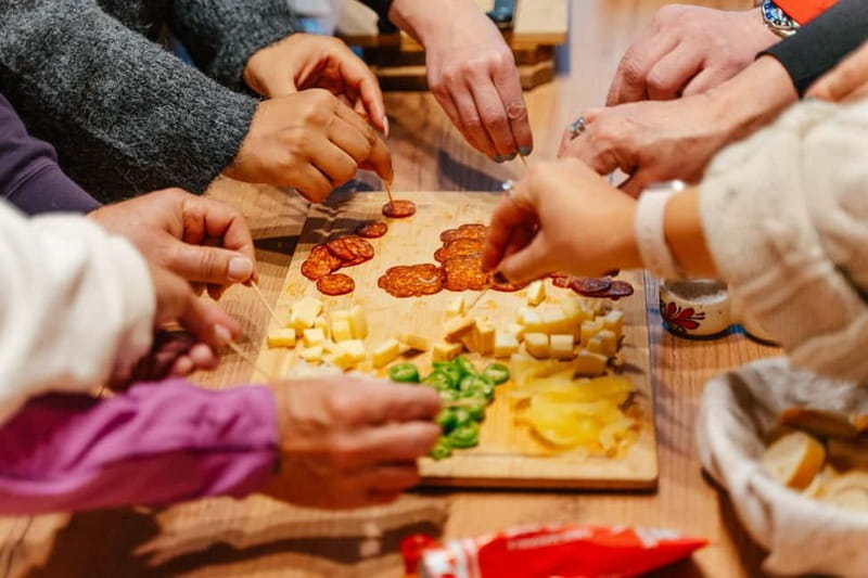 Budapest: Food Tour Market-to-Tavern: 14+ Tasters & Wines - Who Will Love This Tour?