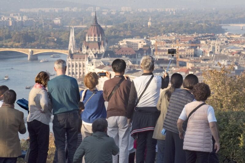 Budapest: Grand City Tour with Parliament Visit - Key Points / Takeaways