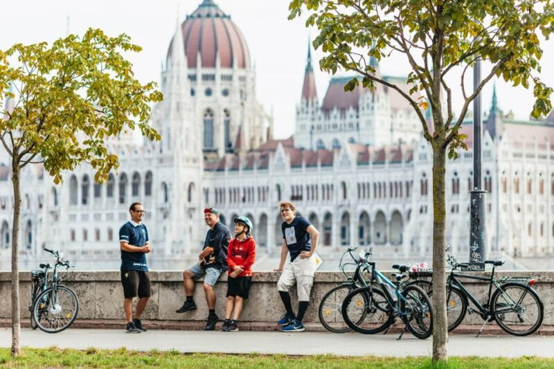 Budapest: Grand Sightseeing Bike Tour - FAQ
