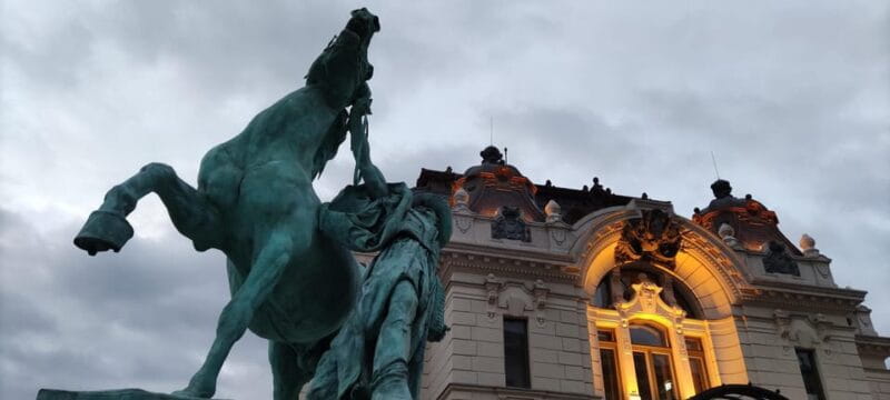 Budapest: Guided City Walking Tour in Buda and Pest - Final Thoughts: Is It Worth It?