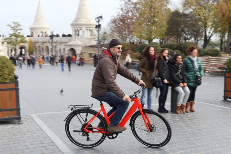 Budapest: Guided Downtown Electric Bike Tour - Exploring City Park and the Vajdahunyad Castle