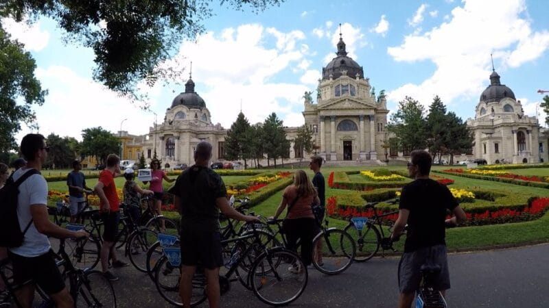 Budapest Highlights Bike Tour with a local guide - Key Points/Takeaways