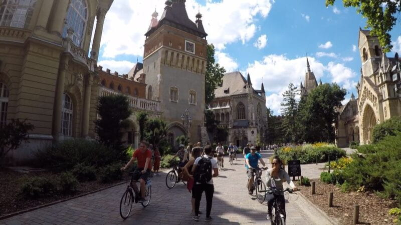 Budapest Highlights Bike Tour with a local guide - FAQs