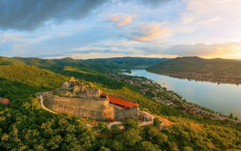 Budapest Hike to Visegrád Castle w or wo Sauna/Danube beach - Key points / Takeaways