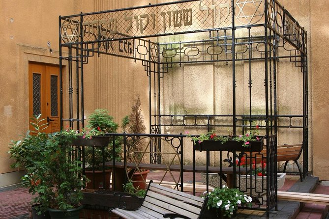 Budapest Jewish Heritage Tour & Synagogue Ticket - Exploring Budapests Jewish History