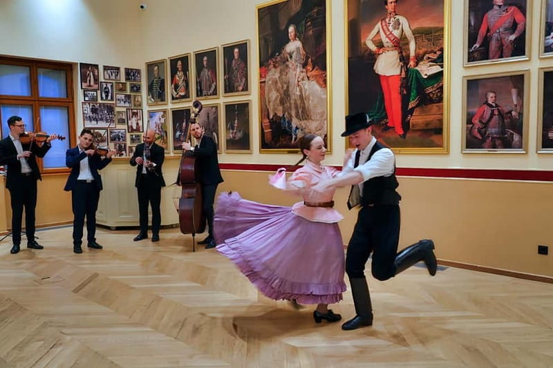 Budapest: Live Folklore Show in the Castle District - An Authentic Cultural Snapshot in the Heart of Budapest’s Castle District