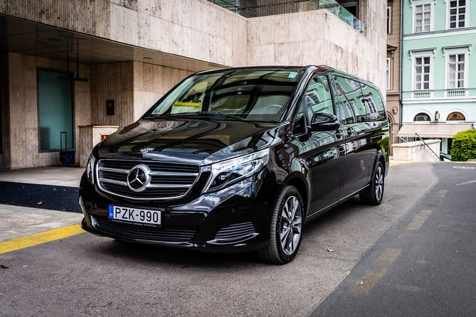 Budapest Private Airport Transfer in a Luxury Minivan - Introduction to the Budapest Private Airport Transfer Experience