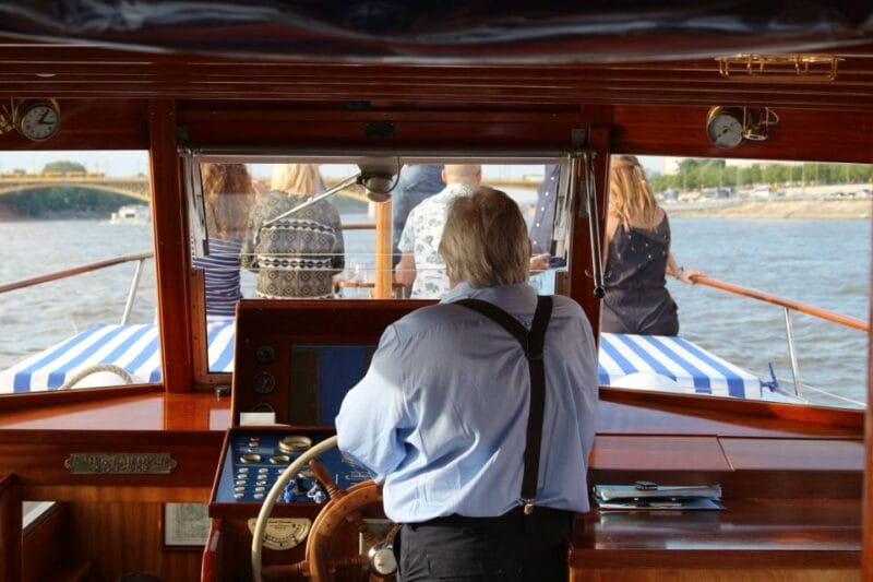 Budapest: Private Danube Yacht Cruise with Welcome Drink - An In-Depth Look at the Budapest Private Danube Yacht Cruise