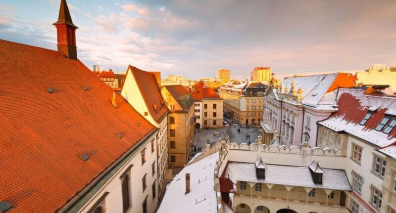 Budapest: Private Guided Tour to Bratislava - Returning to Budapest