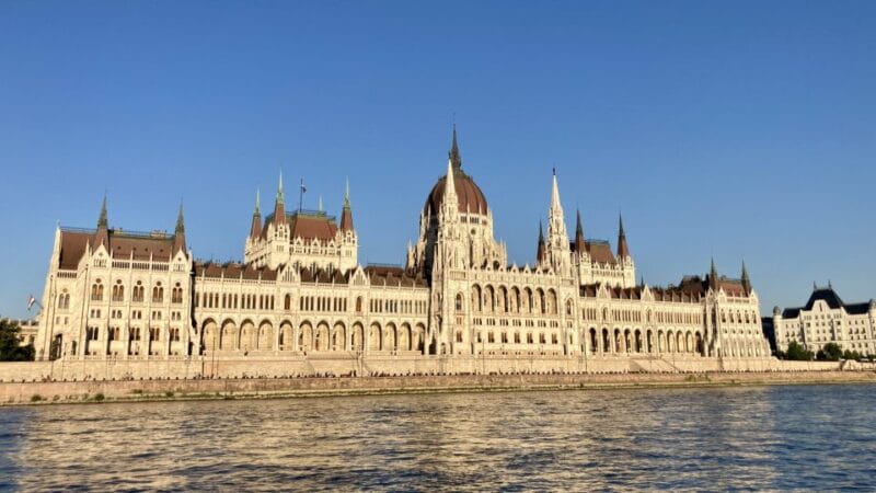 Budapest: Private Sightseeing Tour by car - A Closer Look at the Budapest Private Car Tour