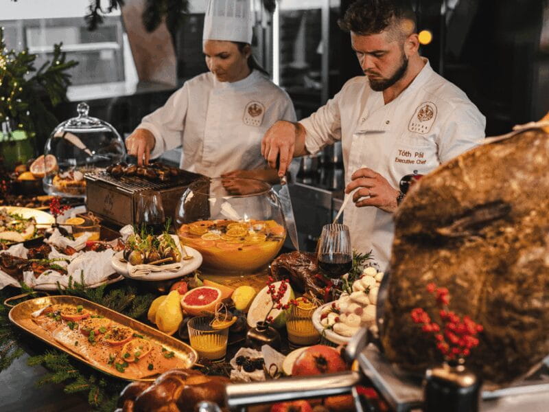 Budapest: Romantic Dinner Cruise-Live Music&Unlimited Drinks - Key points / Takeaways