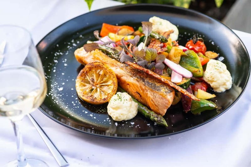 Budapest: Rudas Spa Entry with 3-Course Meal - The Sum Up