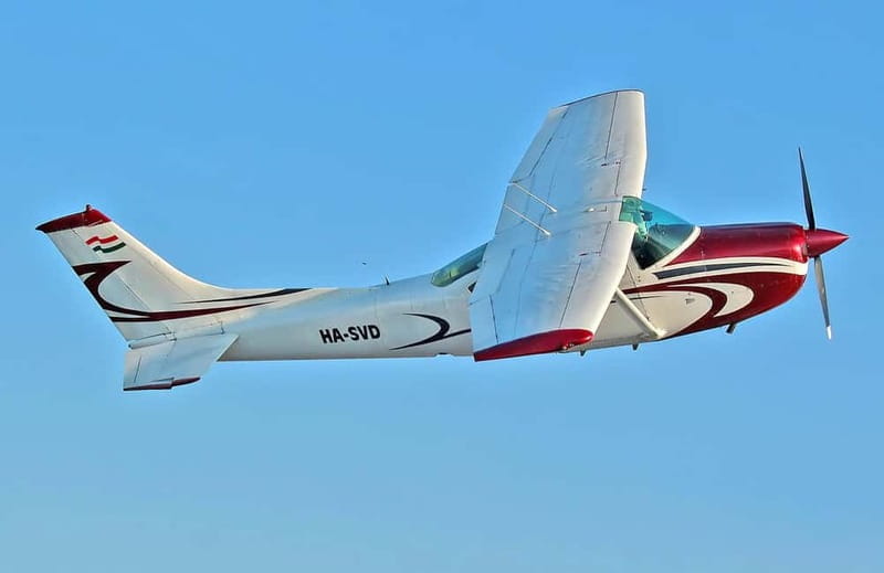 Budapest Sightseeing Flight with Cessna C172 - Flying Above Budapest: What to Expect on Your 25-Minute Flight