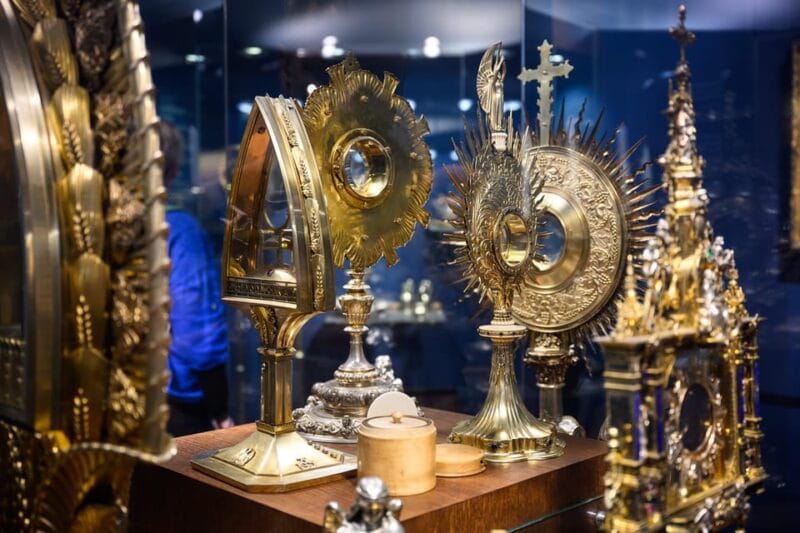 Budapest: St. Stephen's Basilica Entry with Terrace Option - Practical Tips: Making the Most of Your Visit