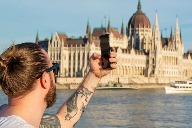 Budapest Sunset Danube Cruise with Unlimited Prosecco - The Experience in Detail