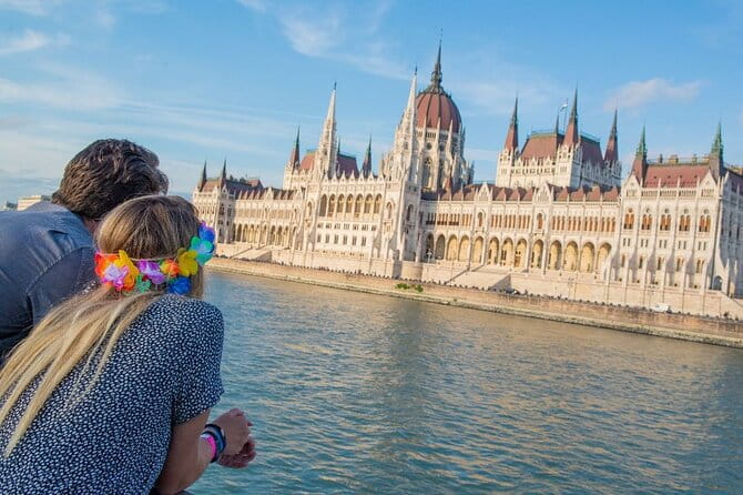 Budapest Sunset Danube Cruise with Unlimited Prosecco - FAQ