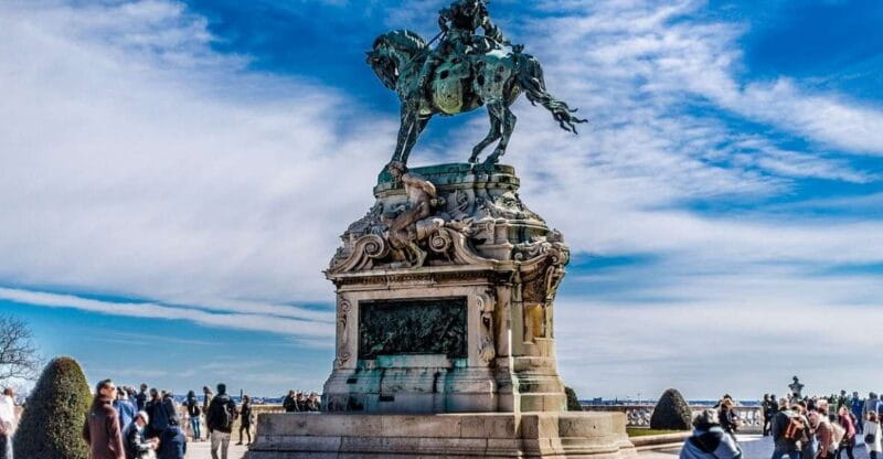 Budapest: Walking Tour in German - An Authentic Introduction to Budapest’s Old Towns