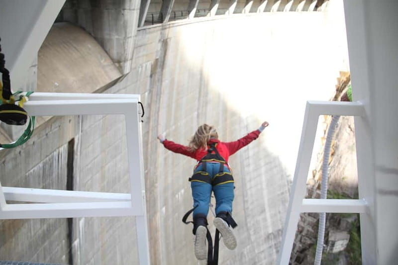 Bungee Jump from 122m + Transport from Barcelona - A Thrilling Leap from 122 Meters in Catalonia with Easy Access from Barcelona