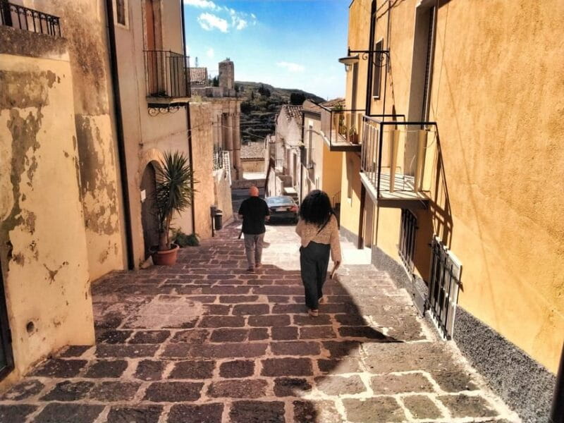 Buscemi, Aci Trezza, Acireale, Etna: with lunch and dinner - FAQ